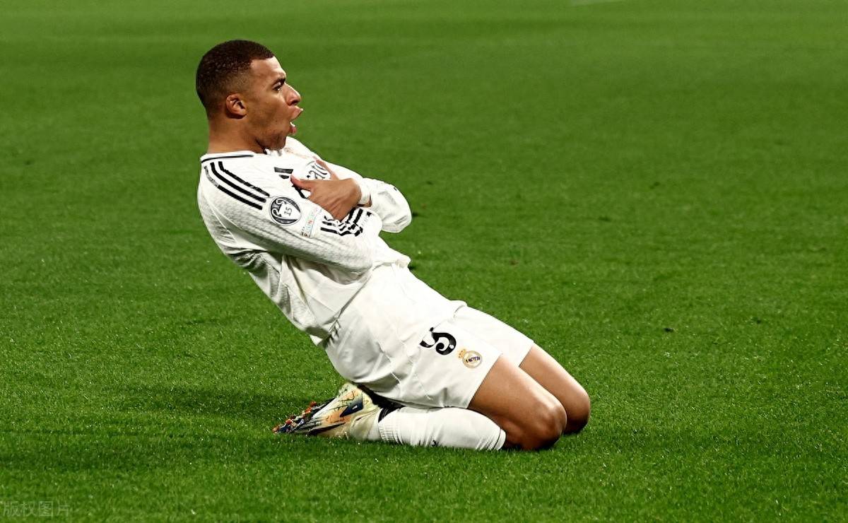 活塞单节净胜16分，三节得分破百领先25分打花老鹰（活塞单节赢16分，三节破百领先25分，提前打崩老鹰）