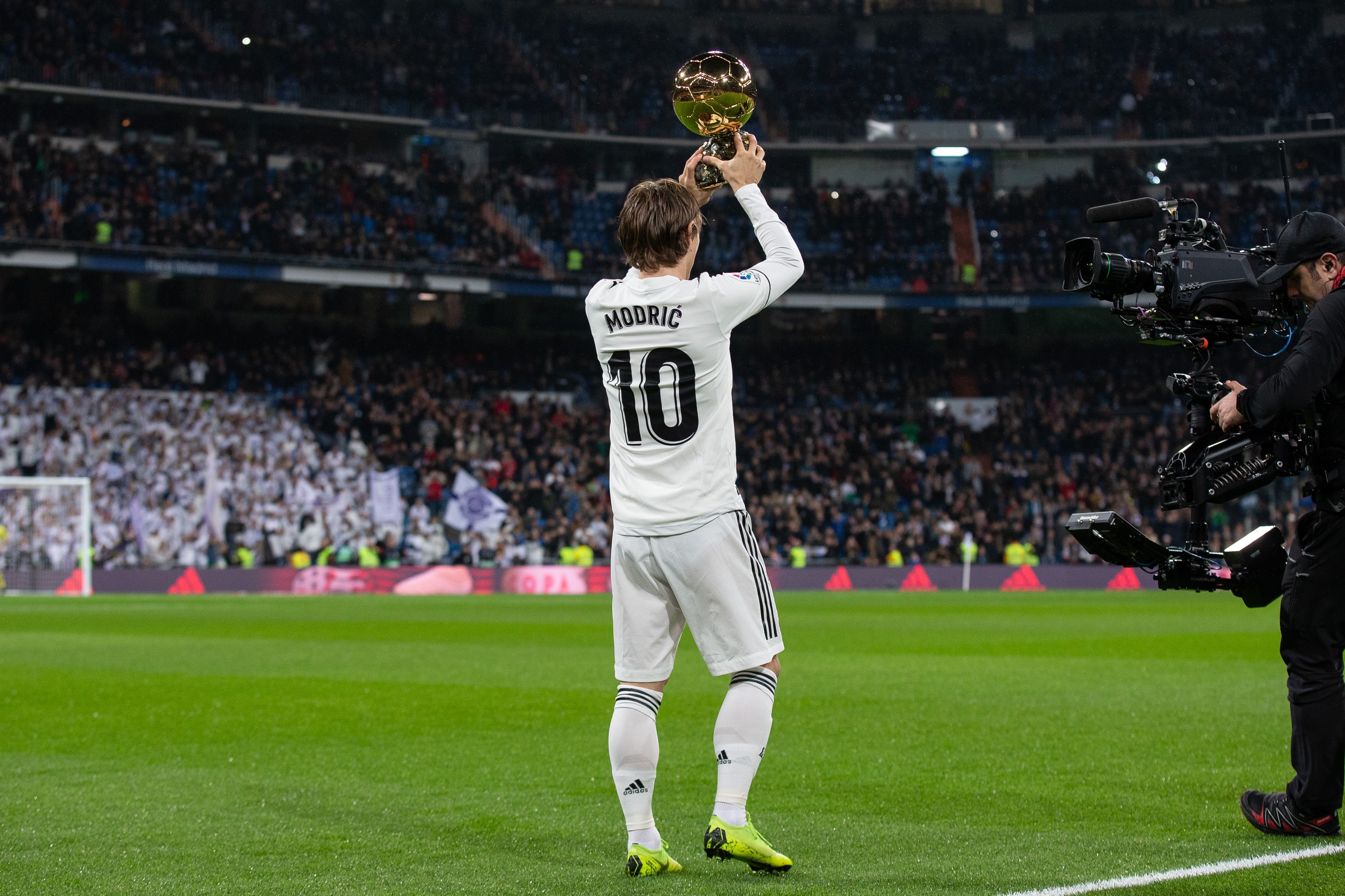 火箭阵容齐整太难！申京复出在即 芬尼仅投篮训练 伊森还得歇一周（火箭阵容难齐：申京将归，芬尼仅做投篮训练，伊森仍需休一周）