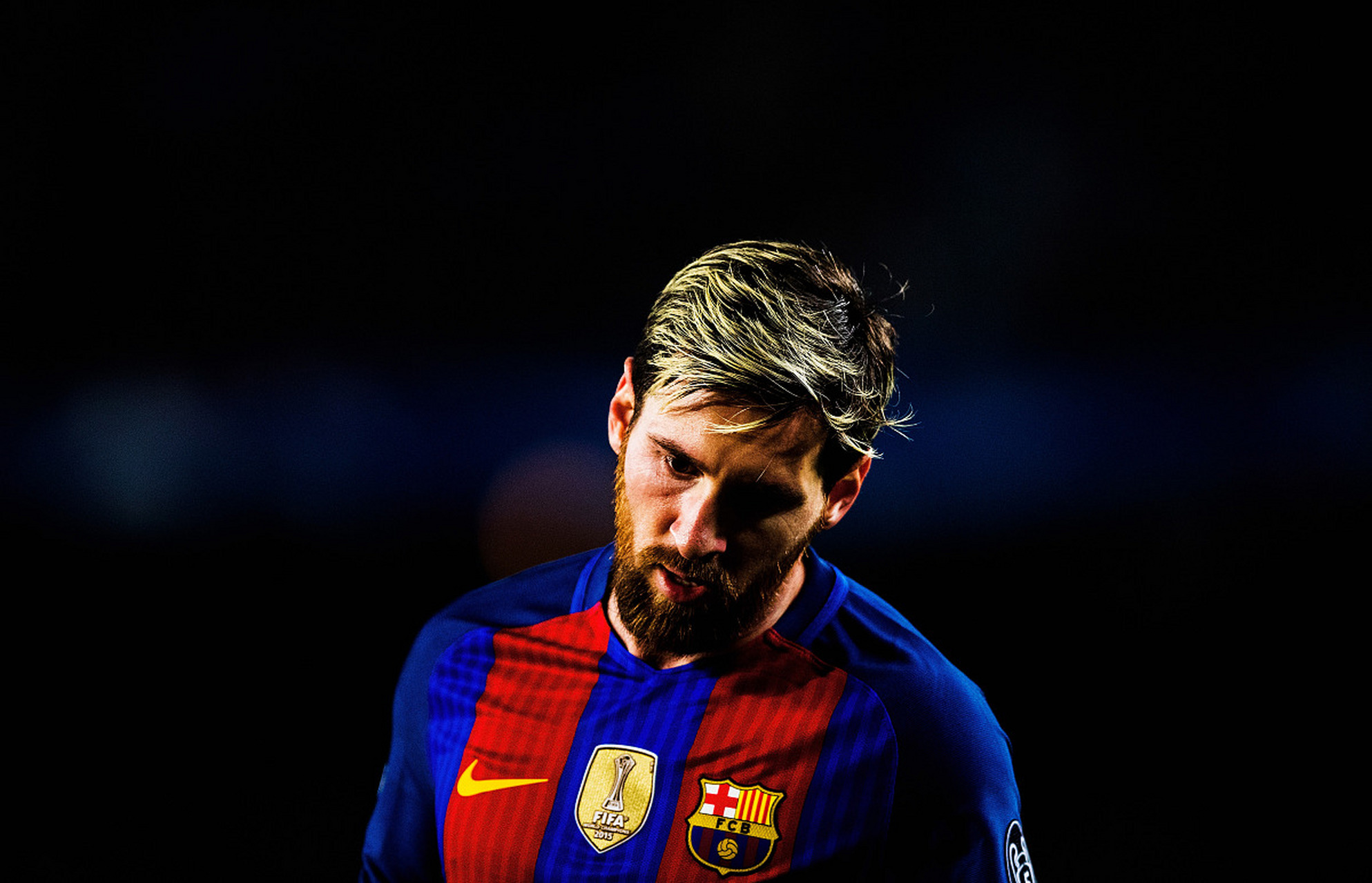 西甲前瞻：西班牙人三连胜延续黑马之姿，赫塔菲近四轮三负（西甲前瞻：西班牙人豪取三连胜延续黑马气势，赫塔菲近四轮三负）