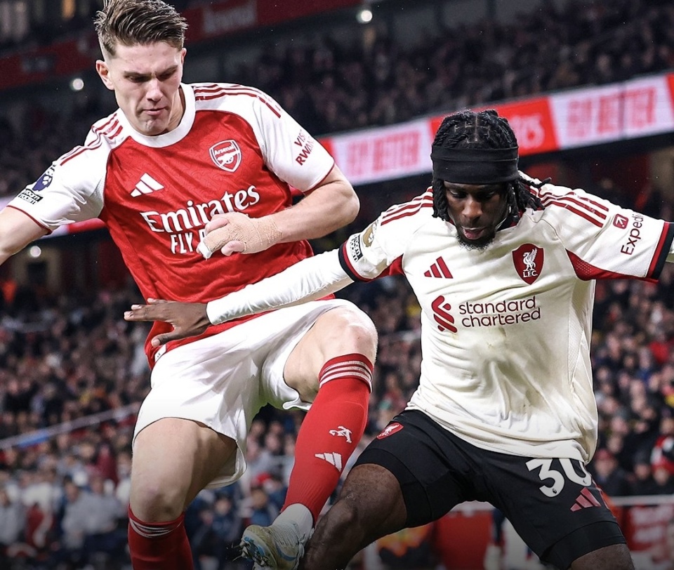 鲁尔：多特小将科尔-坎贝尔就转会接触了中日德兰和图尔贝里（鲁尔：中日德兰、图尔贝里已就引进多特小将科尔-坎贝尔展开接触）