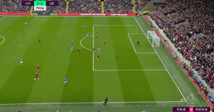 意媒：如果接受降薪，目前年薪600万欧的佩7可能与罗马续约（意媒：若接受降薪，年薪600万欧的佩7有望与罗马续约）